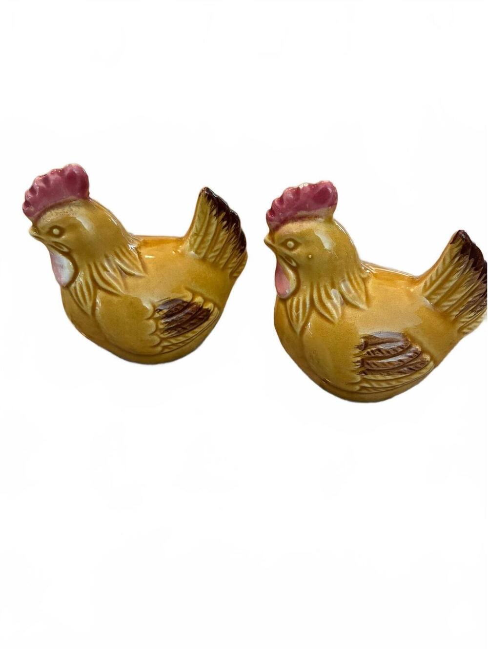 Vintage Ceramic Rooster Chicken Salt and Pepper Shaker Set